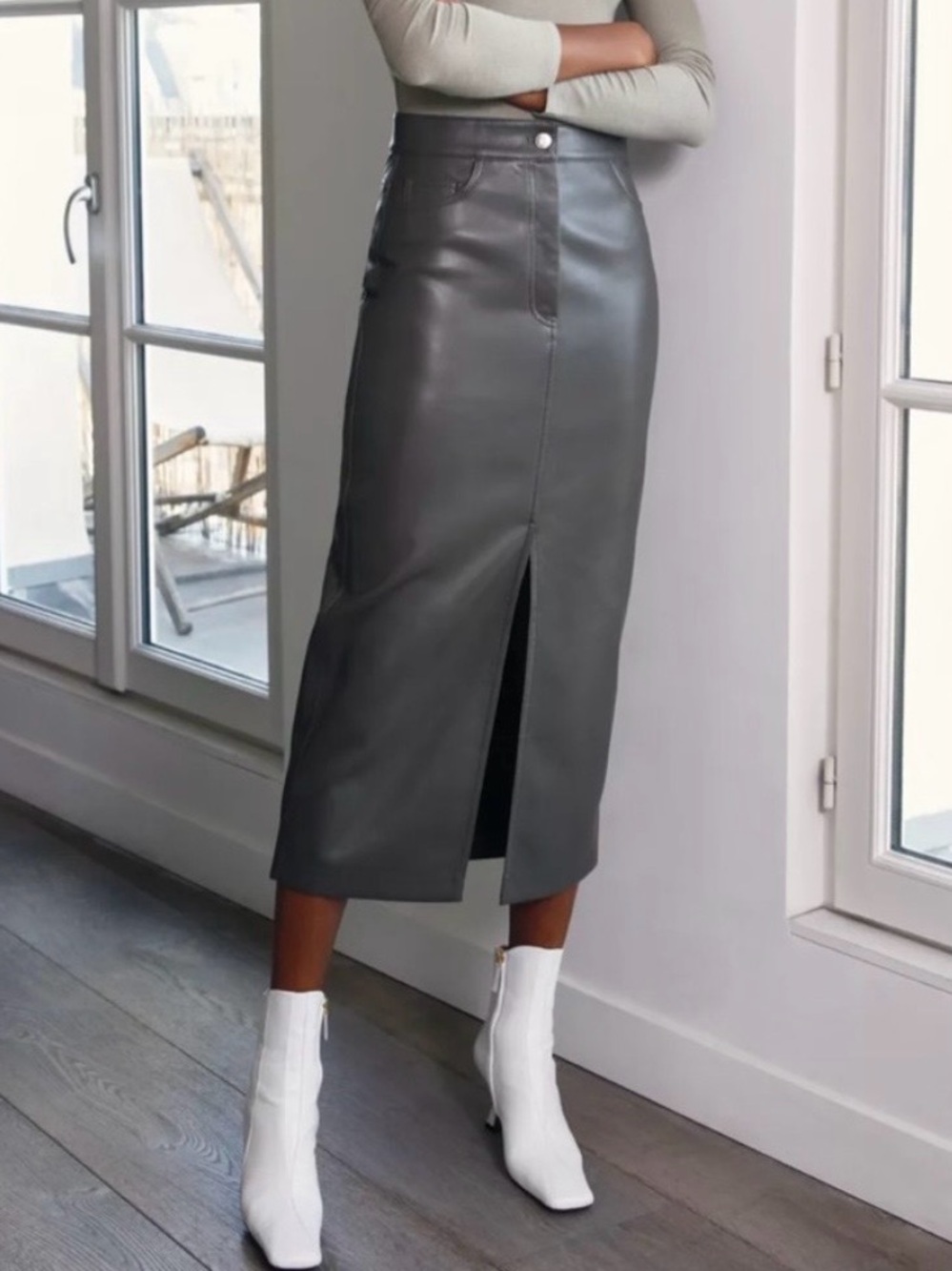 Aritzia Women's Faux Leather Midi Skirt - Dark Olive